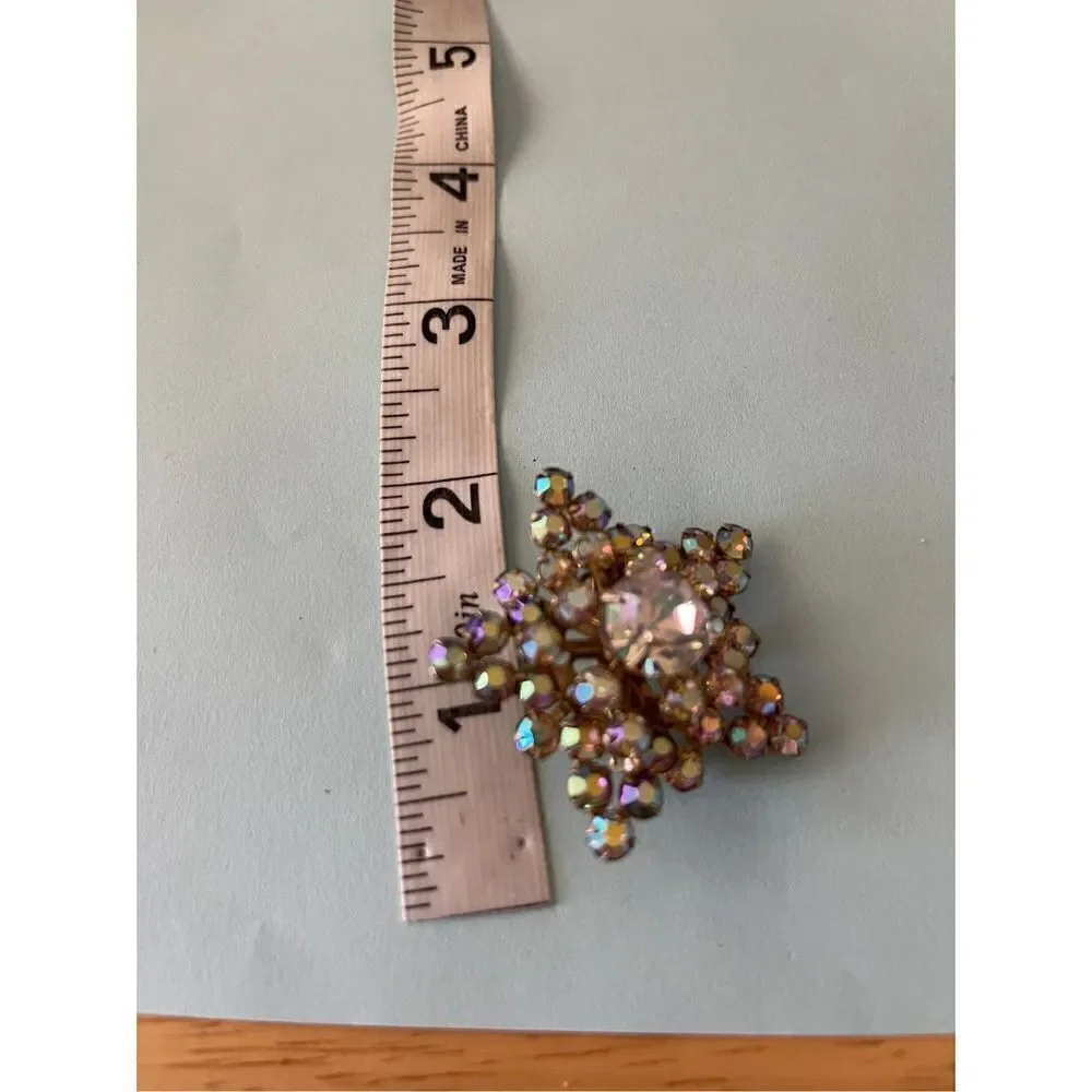 Vintage brooch aurora borealis gold tone